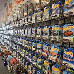 House of Cars Virginia - This is the Hot Wheels main line wall. It takes quite a while to go through it, but I did!