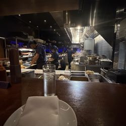 Sampan - Kitchen/bar table