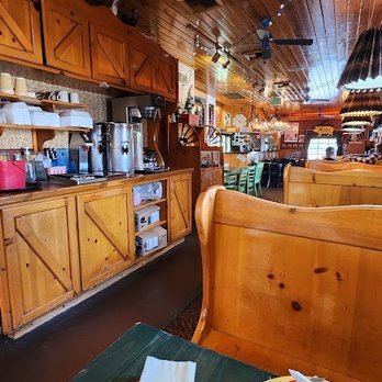 Johnny Rebs' True South - Still hardly anyone here. Other half packaged up to go. - Southern Near Me - Long Beach, California