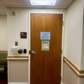 Queen's Outpatient Rehabilitation - Inside view of door to rooms - Physical Therapy Near Me - Honolulu, Hawaii Queen's Outpatient Rehabilitation - Inside view of door to rooms - Physical Therapy Near Me - Honolulu, Hawaii