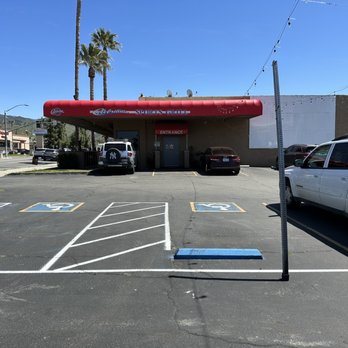 CELEBRITIES SPORTS GRILL - Updated May 2024 - 170 Photos & 218 Reviews