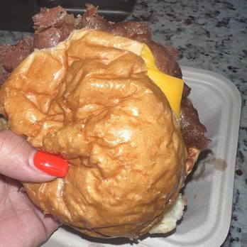 Mac's Local Eats - This $11.00 2 patty garlic burger was delicious - American Near Me - St Louis, Missouri Mac's Local Eats - This $11.00 2 patty garlic burger was delicious - American Near Me - St Louis, Missouri