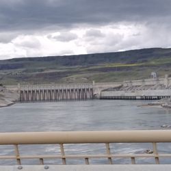 Bridgeport Bridge - View of Chief Joseph Dam from midspan