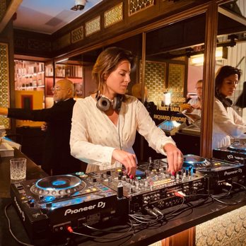 JNcQUOI - DJ - Portuguese Near Me - Lisbon, 11
