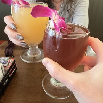 Starling Diner - mimosas, peach and blueberry pomegranate - New American Near Me - Long Beach, California Starling Diner - mimosas, peach and blueberry pomegranate - New American Near Me - Long Beach, California