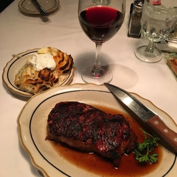 Al's Steak House - 16oz NY strip and twice baked potato with butter and sour cream. - Steakhouses Near Me - Joliet, Illinois