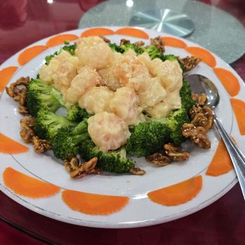 Crown One - Shrimp with walnut and broccoli - Dim Sum Near Me - Flushing, New York