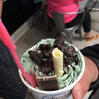 Sweet Creams - Minty Dream - Ice Cream & Frozen Yogurt Near Me - Honolulu, Hawaii