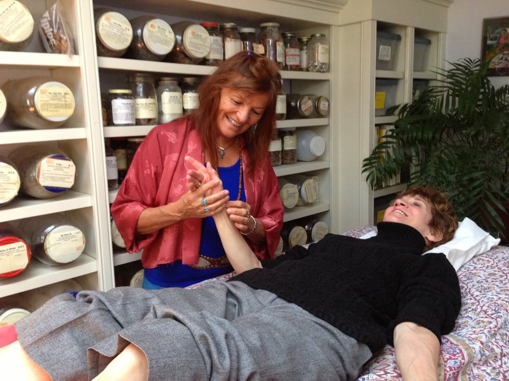 VERENA J SMITH Updated September 2024 19 Cosby Ave, Amherst