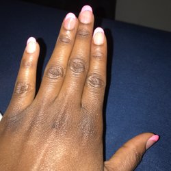 London Nail - Well done! They don't do acrylic on toes but other than that great patient service.