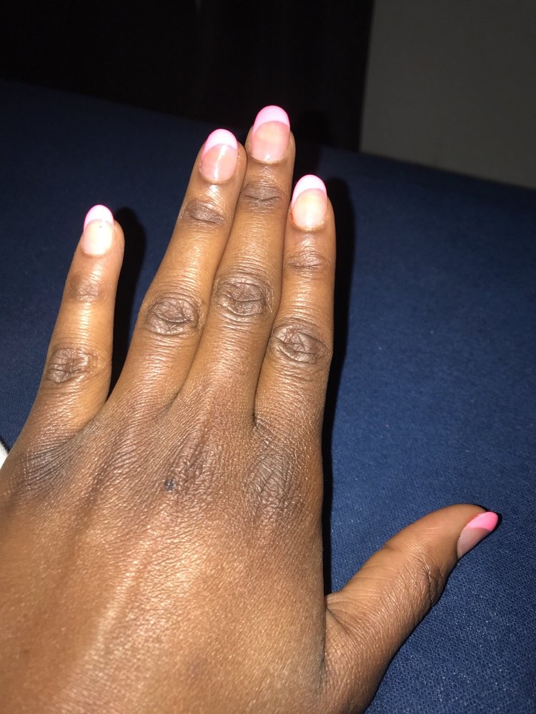 London Nail Logo