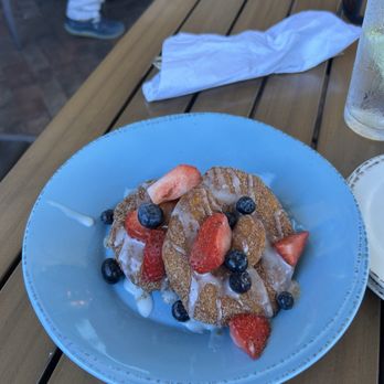 Blu Island Bistro - Weekend donuts - New American Near Me - Venice, Florida
