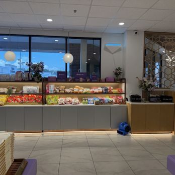 Purple Yum - Custom Cakes Near Me - Louisville, Kentucky