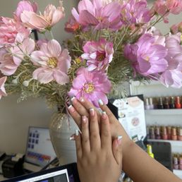 Very good customer servive.. My daughter loves her nail today And we are going to be regular customer!! Two thumbs up Very good customer servive.. My daughter loves her nail today And we are going to be regular customer!! Two thumbs up