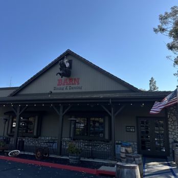 The Barn - Main entrance to restaurant side - Italian Near Me - Ramona, California