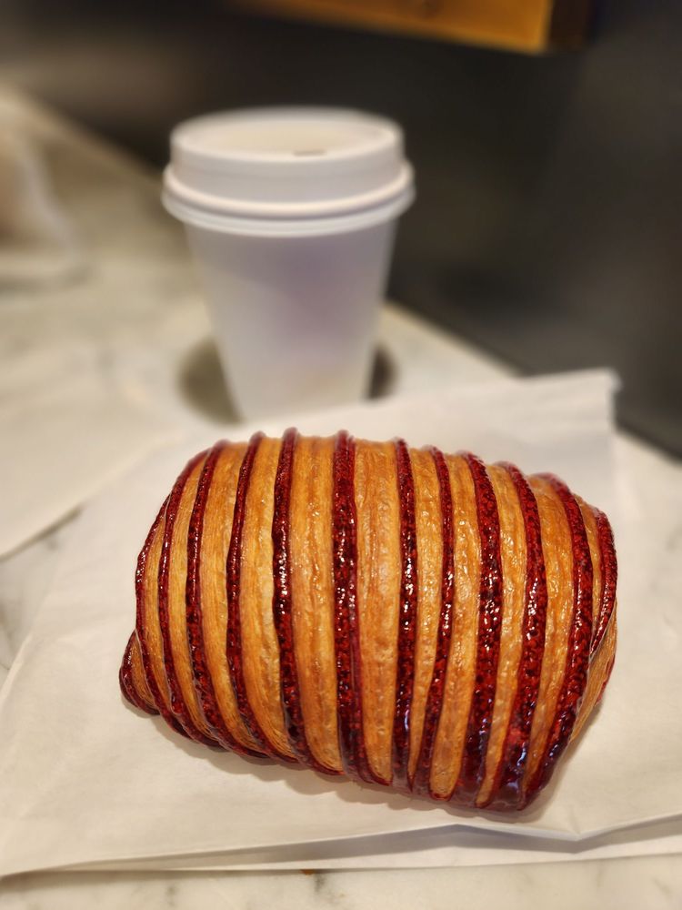 LA FÊTE PÂTISSERIE FRANÇAISE Updated October 2024 158 Photos & 96