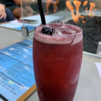 Aire Rooftop Bar - Wine Bars Near Me - Chicago, Illinois Aire Rooftop Bar - Wine Bars Near Me - Chicago, Illinois