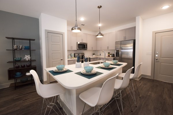 Veranda at Avalon by null