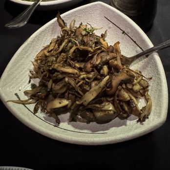 Feng Chophouse - Mushrooms - Sushi Bars Near Me - Hartford, Connecticut