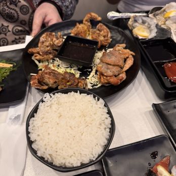 Master Sushi & Oyster - Soft shell crabs with bowls of rice - Japanese Near Me - Las Vegas, Nevada Master Sushi & Oyster - Soft shell crabs with bowls of rice - Japanese Near Me - Las Vegas, Nevada