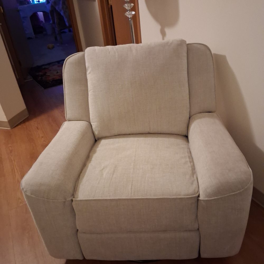 This is the comfortable recliner I bought. This is the comfortable recliner I bought.