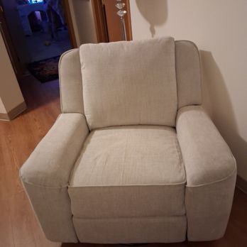 Sans Midman - This is the comfortable recliner I bought. - Furniture Stores Near Me - Vancouver, Washington