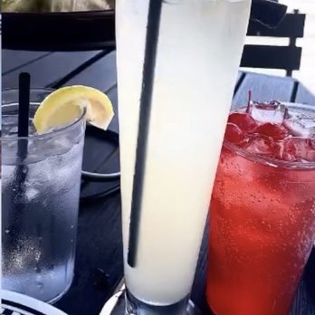 Anthony's Coal Fired Pizza & Wings - Italian lemonade with Tito's - Pizza Near Me - Coral Gables, Florida