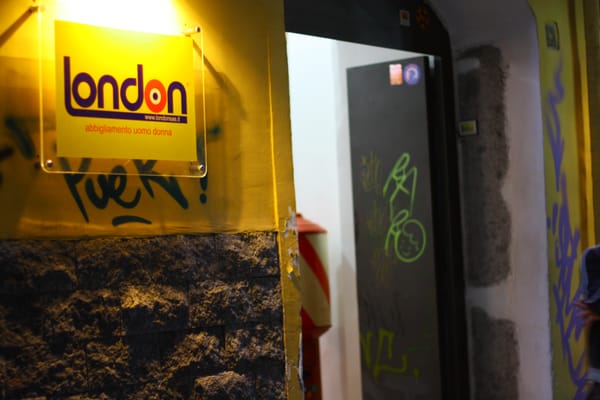 London Store by null