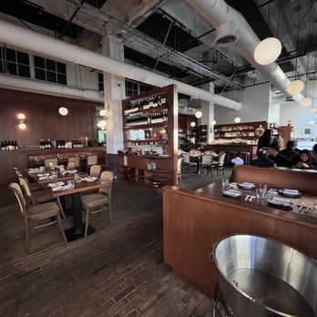 Camelia - Inside - French Near Me - Los Angeles, California