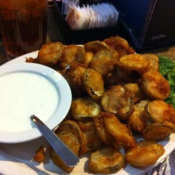 Dyer's Bar-B-Que - Fried Pickle Chips With Ranch Dressing - Barbeque Near Me - Amarillo, Texas
