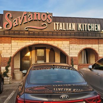 Saviano's Italian Kitchen - Front of Restaurant - Italian Near Me - Euless, Texas Saviano's Italian Kitchen - Front of Restaurant - Italian Near Me - Euless, Texas