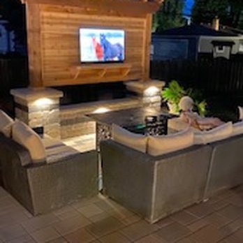 Arrowhead Brick Pavers - General Contractors Near Me - Bristol, Illinois