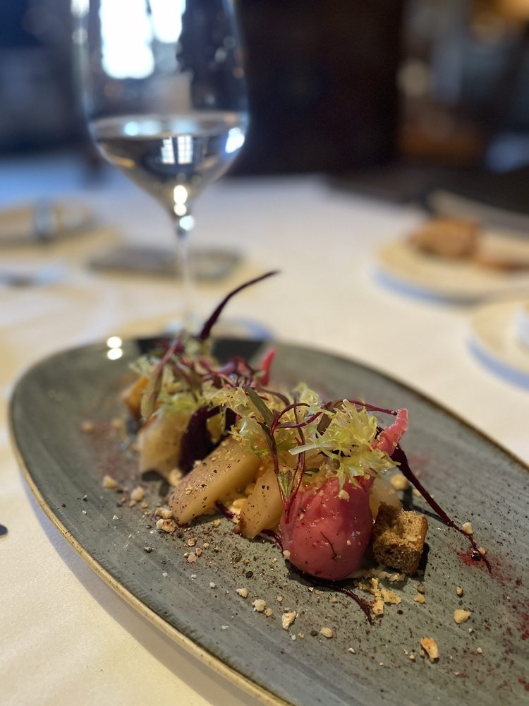 Social spots from Cru Uncorked