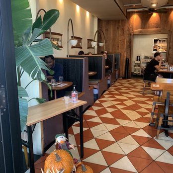 Kitchen Story - Interior - Breakfast & Brunch Near Me - Oakland, California