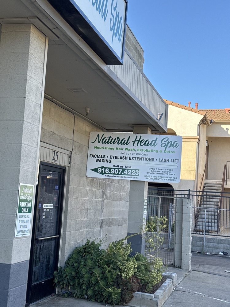 Natural Head Spa