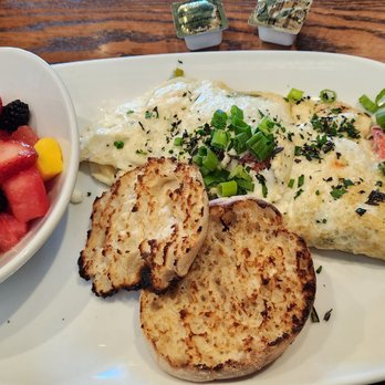 Another Broken Egg Cafe - Skinny omelet - American Near Me - Gilbert, Arizona Another Broken Egg Cafe - Skinny omelet - American Near Me - Gilbert, Arizona
