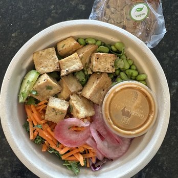 Livite - Thai Peanut Salad - GF Vegan - Juice Bars & Smoothies Near Me - Brookline, Massachusetts Livite - Thai Peanut Salad - GF Vegan - Juice Bars & Smoothies Near Me - Brookline, Massachusetts