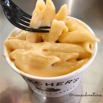 Beecher's Handmade Cheese - World's Best Mac & Cheese - Cheese Shops Near Me - Seattle, Washington
