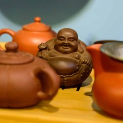 Teehus Rapperswil  - Wide variety of teapot designs.