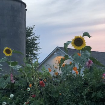Candlelight Farms - Sunset at Candlelight Farms - Bed & Breakfast Near Me - New Milford, Connecticut Candlelight Farms - Sunset at Candlelight Farms - Bed & Breakfast Near Me - New Milford, Connecticut