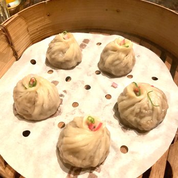 XO Restaurant - Saimin Soup dumpling - Asian Fusion Near Me - Honolulu, Hawaii