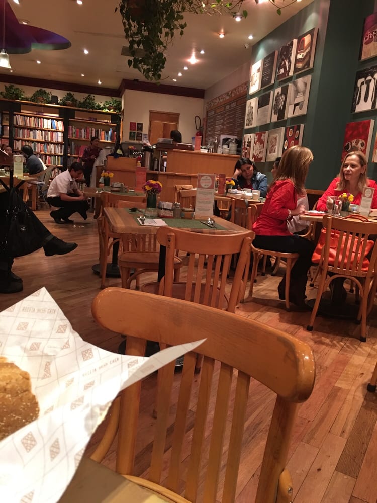 Cafebrería El Péndulo Perisur