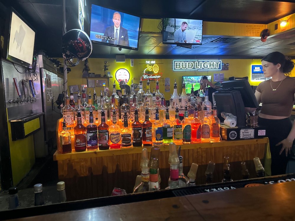 THE HIVE BAR Updated September 2024 11 Photos 4095 Tamiami Trl