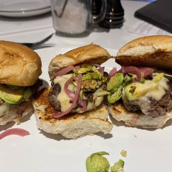 Fifth Avenue Syndicate - Sliders. Tasty but well done - Cocktail Bars Near Me - Moline, Illinois