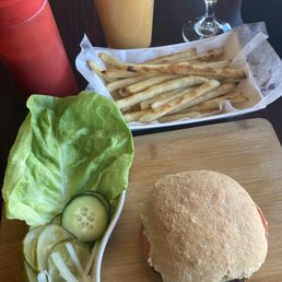Organic Vegan Burger (V) Unfries (GF) Organic Vegan Burger (V) Unfries (GF)