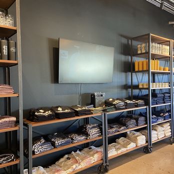 Bitty & Beau's Coffee - Merch. - Coffee & Tea Near Me - Waco, Texas Bitty & Beau's Coffee - Merch. - Coffee & Tea Near Me - Waco, Texas
