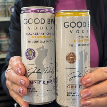 Hilly Haven Golf Course - We carry an awesome variety of beverages! - Golf Near Me - De Pere, Wisconsin Hilly Haven Golf Course - We carry an awesome variety of beverages! - Golf Near Me - De Pere, Wisconsin