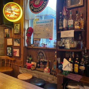 Island Hotel & Restaurant - Neptune Bar - Hotels Near Me - Cedar Key, Florida Island Hotel & Restaurant - Neptune Bar - Hotels Near Me - Cedar Key, Florida