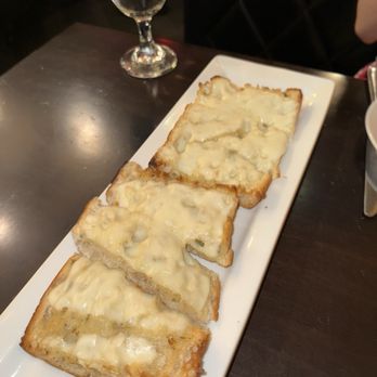Cantina Italiana - Garlic Bread - Italian Near Me - Boston, Massachusetts