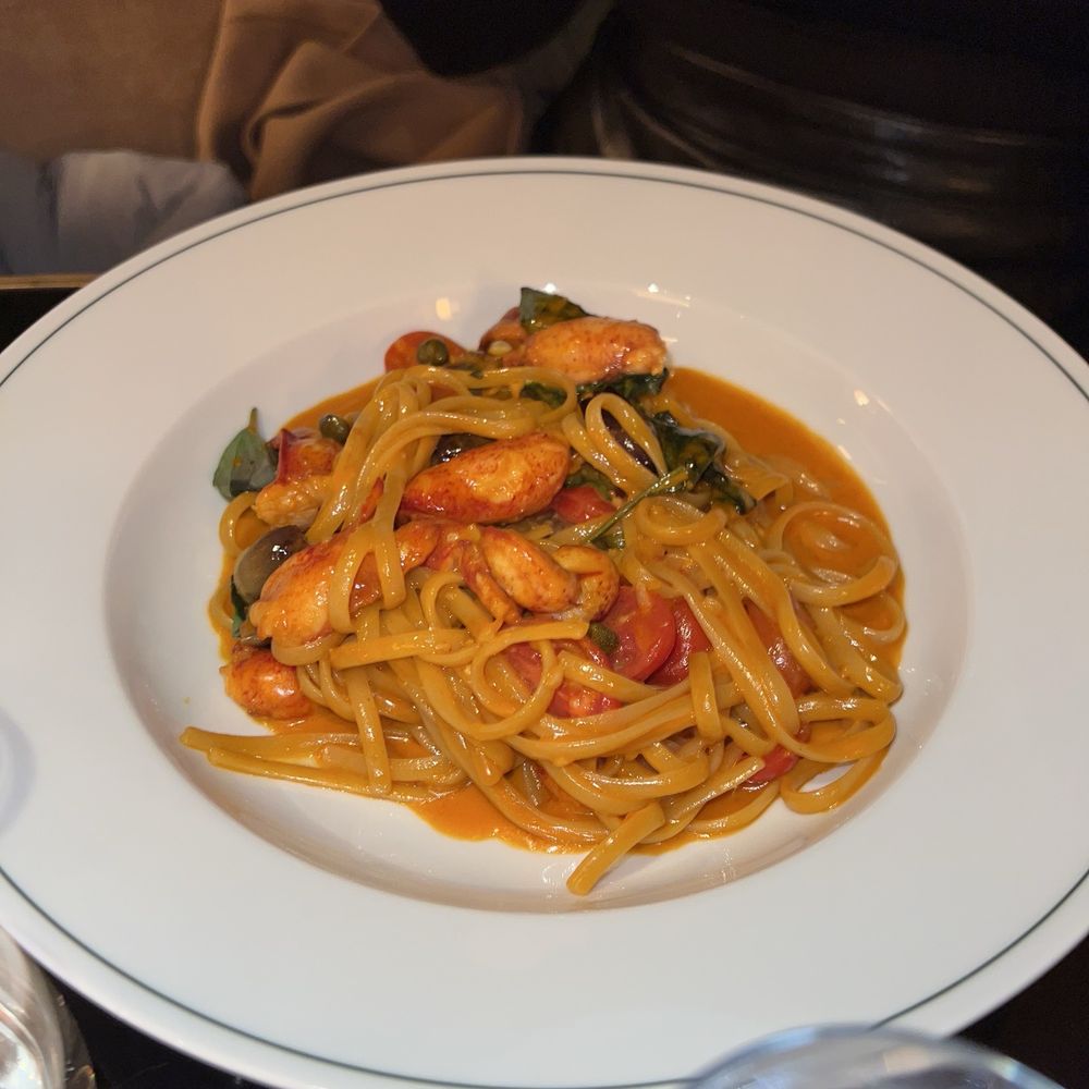Girafe - Lobster pasta - French Near Me - Paris, 75